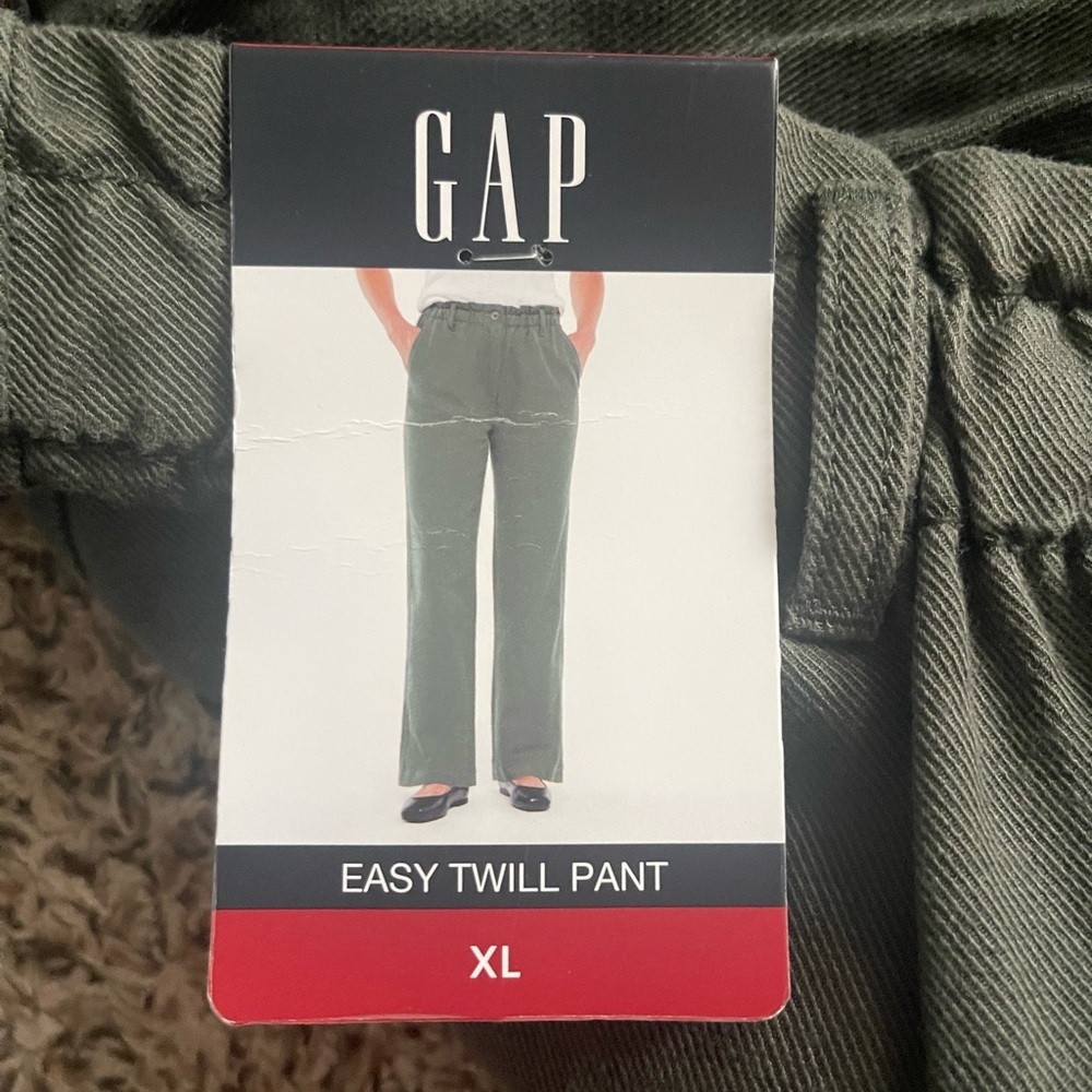 GAP Women’s Dark Olive Green Straight-Leg East Twill Pants - Picture 6 of 10
